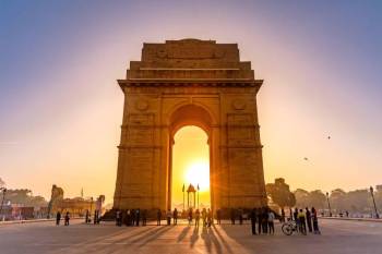 Luxury Golden Triangle Tour – Delhi, Agra & Jaipur (6 Days / 5 Nights)
