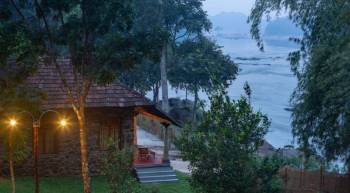 Spend Diwali in Kerala - Premium Hotels Tour