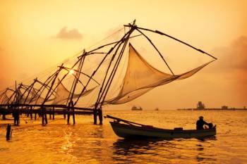 05 NIGHTS / 06 DAYS DELUXE KERALA TOUR PACKAGE