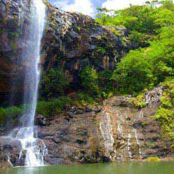 Hiking Trip Full-Day : The Magnificent 7 Waterfalls Sept Cascades, Tamarind Falls Tour