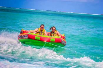 The Incredible Ile Aux Cerfs: Speed Boat, Grse Waterfalls, Lunch & Tube Riding