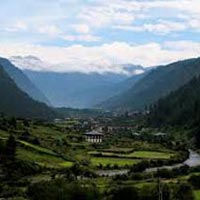 Enriching Bhutan Paro - Thimphu - Punakha- Bumthang - Trongsa -Phobjikha Tour