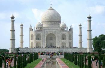 Day Trip to Taj Mahal from Delhi By Private Car