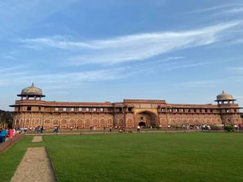 Day Trip to Taj Mahal from Delhi By Private Car