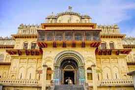Varanasi – Chitrakoot – Prayagraj – Ayodhya   5 Nights 6 Days  Tour Package