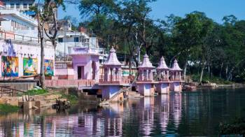 Varanasi – Chitrakoot – Prayagraj – Ayodhya   5 Nights 6 Days  Tour Package