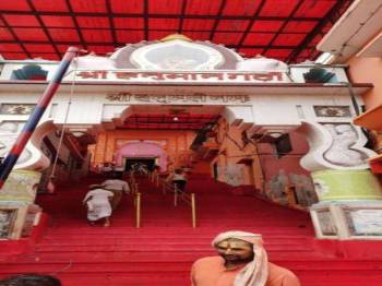 Ayodhya Prayagraj Varanasi 4n 5d