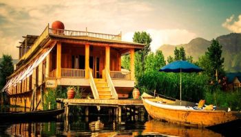 Houseboat Stay Kashmir 4 Nights - 5 Days Tour