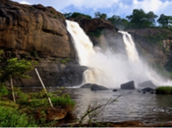 5N 6D Cochin - Athirapally - Munnar - Thekkady - Kumarakom Tour