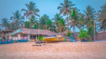 Goa 2 Star Package for 4 Days with Breakfast and Dinner