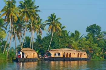 3Night Charming Kerala With Houseboat Stay Tour