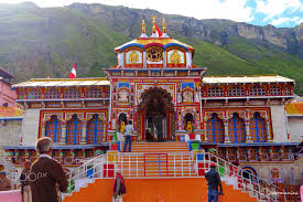 Kedarnath-Badrinath yatra Package By 14 Seater Tempo Traveller NON AC