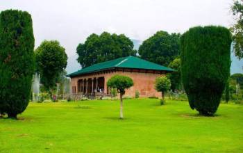 Srinagar Pahalgam Sonamarg Gulmarg Patnitop & Mata Vaisnodevi (Jammu & Kashmir)