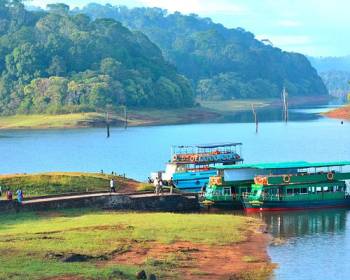 Cochin-Munnar-Thekkady-Alleppey Students Tour Package