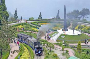 4 Night 5 Days Bagdogra Airport - New Jalpaiguri Railway Station To Darjeeling and Kalimpong Tour