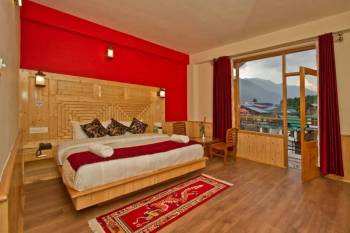 3 Nights / 4 Days   (on Season Package)