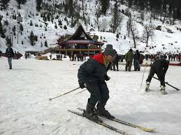 Manali Tour Package By Volvo Bus