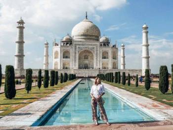 One Day Trip New Delhi to Agra Tajmahal