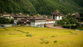 Holiday With Bhutan Tour 6 Nights - 7 Days