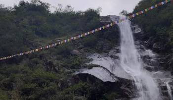 Lachung Tour Packages