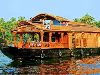 Luxury Kerala Honeymoon Package Tree House