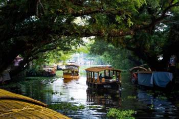 5 Days Alappuzha - Kollam - Trivandrum - Kovalam Tour