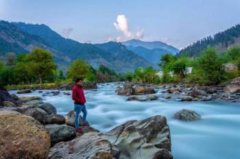 03 Night & 04 Day Srinagar - Pehalgam - Gulmarg Tour Package