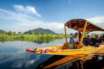 Kashmir Tour Package 04 Nights  05 Days