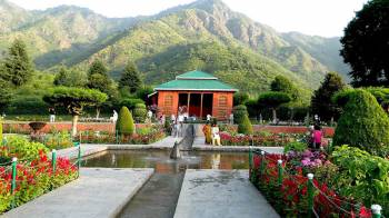 Kashmir Tour Package 04 Nights  05 Days