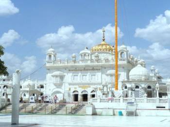 Gurdwaras Darshan In Local Chandigarh Package