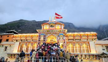 LUXURY HELICOPTER PACKAGE Chardham By Helicopter