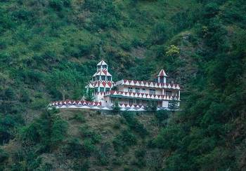 Road To Himalayas - Himachal Pradesh