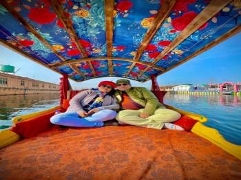 DELUXE  KASMIR TRIP