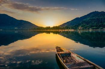 Srinagar - Gulmarg - Pahalgam - Katra - Amritsar 7 Days Tour