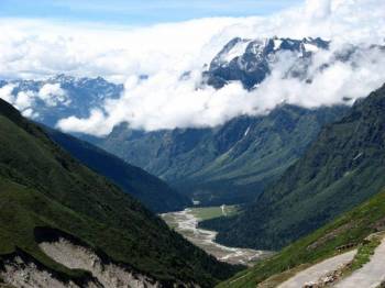 Sikkim Gangtok Lachung Honeymoon Packages 4N-5D