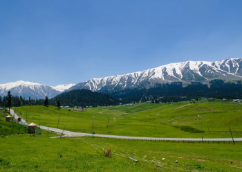 4 Nights/ 5 days in Kashmir Tour