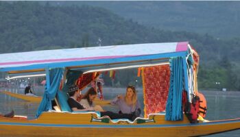 4 Nights/ 5 days in Kashmir Tour