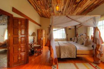 Best Kenya Group Joining Safari Experience- Masai Mara and Lake Naivasha