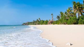 7 Days 6 Nights Beach - Safari Package