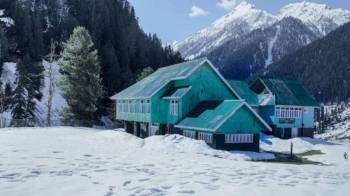 4 Nights and 5 Days Kashmir Tour Package