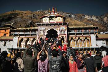 Char Dham Yatra 9 Nights 10 Days Tour