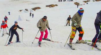 7 Days Srinagar - Pahalgam - Houseboat - Gulmarg Kashmir Tour