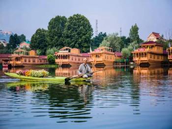 Kashmir Holiday Package Duration 5 Nights / 6 Days