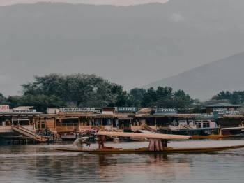 5 Nights - 6 Days Kashmir Honeymoon Tour