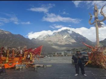 Manimahesh Kailash Yatra Package