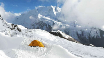 Everest Pinnacle Base