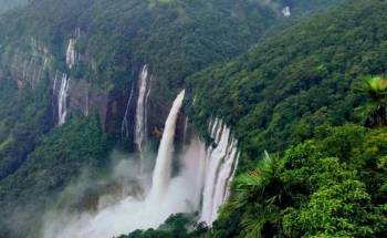 3 Nights/ 4 Days Meghalaya Tour Package