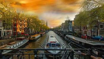 Amsterdam Tour Packages