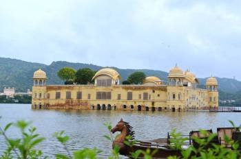 2 Nights - 3 Days Jaipur Tour From Delhi