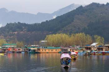 4  night 5 days Kashmir Package